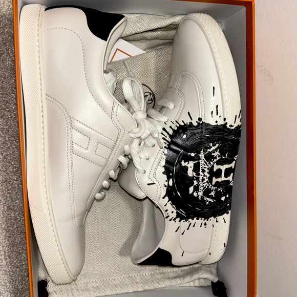 Authentic HERMES Swift Printed Peinture Quicker Sneakers White Black 38 shoes - Picture 5 of 13